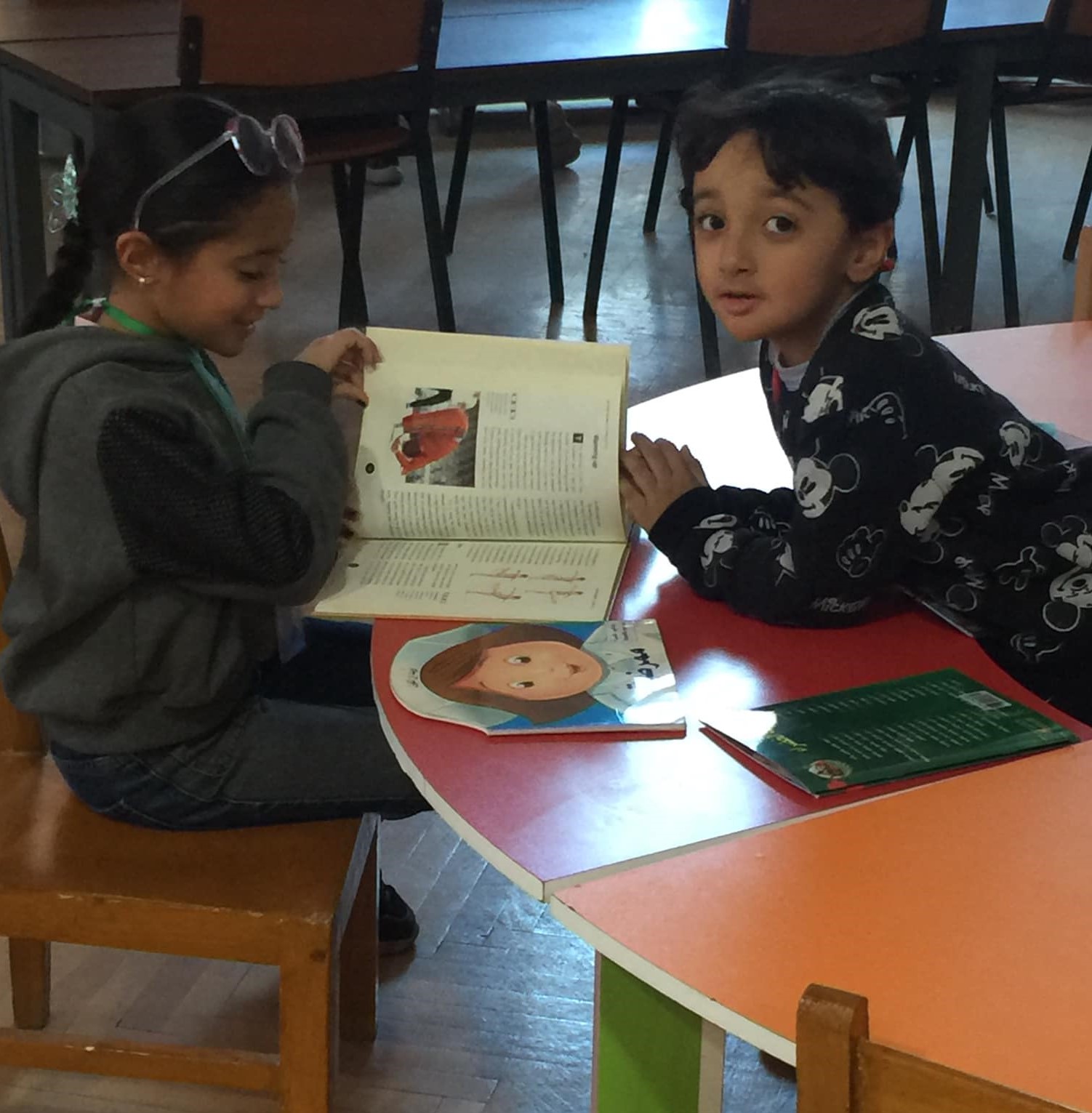 مكتبة الطفل